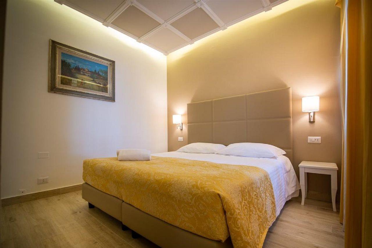 Hotel Villa San Giorgio Poggibonsi Bagian luar foto