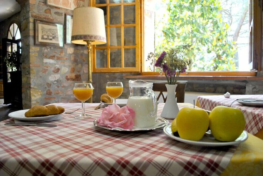 Hotel Villa San Giorgio Poggibonsi Bagian luar foto