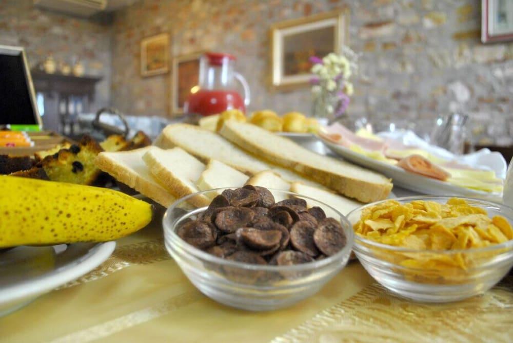 Hotel Villa San Giorgio Poggibonsi Bagian luar foto
