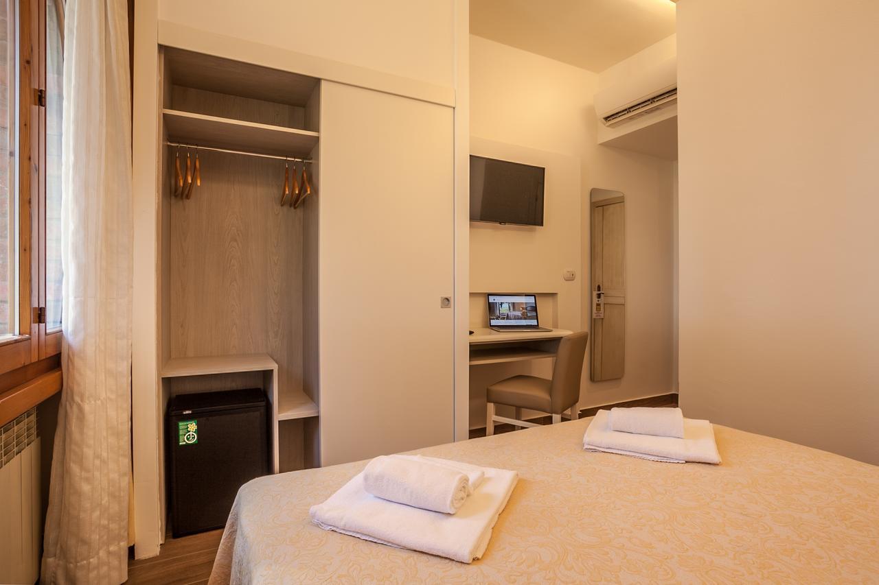 Hotel Villa San Giorgio Poggibonsi Bagian luar foto