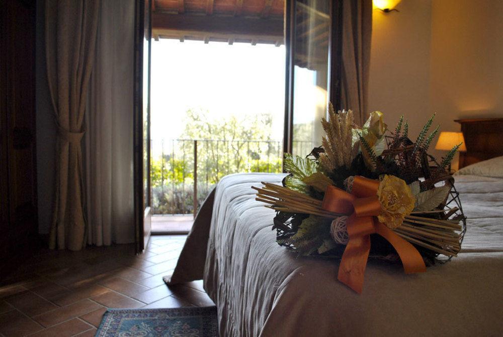 Hotel Villa San Giorgio Poggibonsi Bagian luar foto