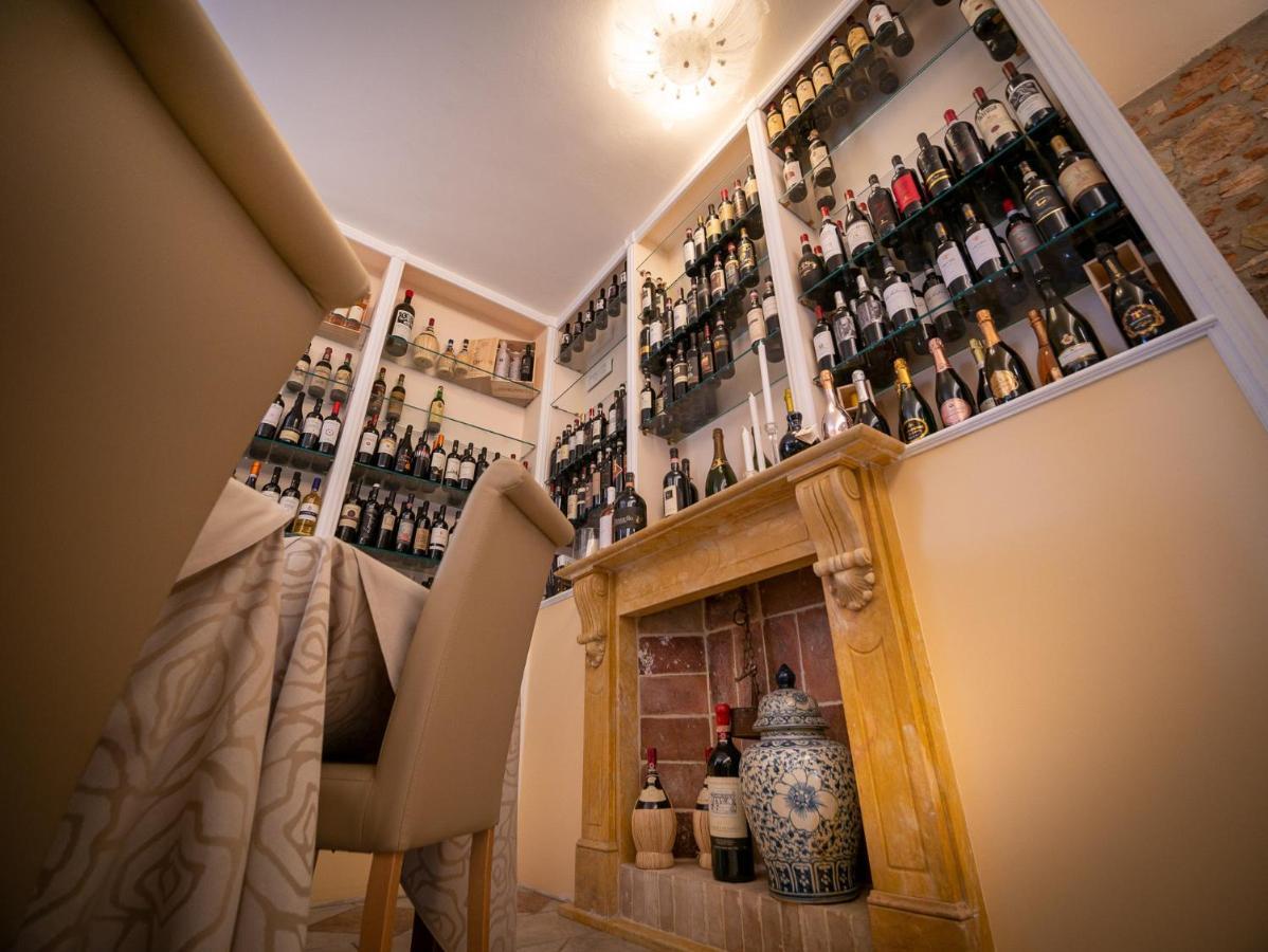 Hotel Villa San Giorgio Poggibonsi Bagian luar foto